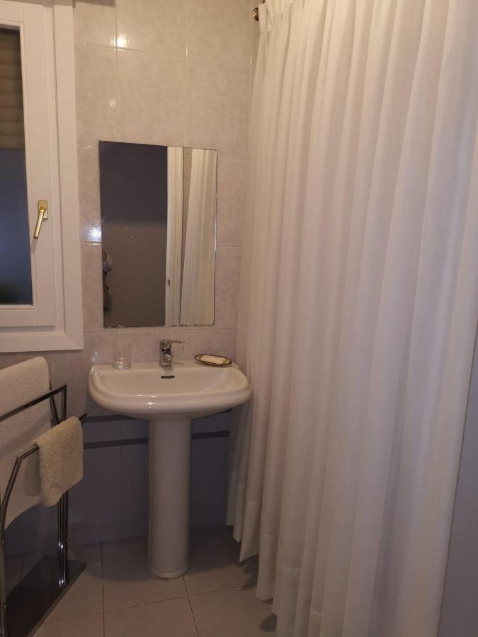 Habitacion Con Bano Privado En Бильбао Экстерьер фото